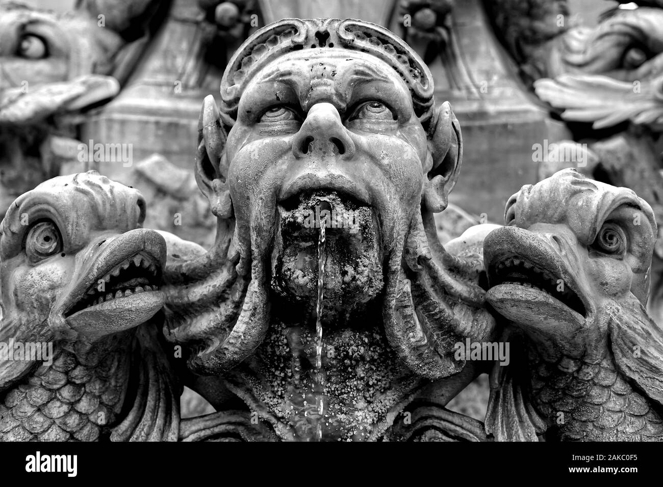 Grotesque Rome Fontaine grotesque Banque de photographies et d’images à haute ...