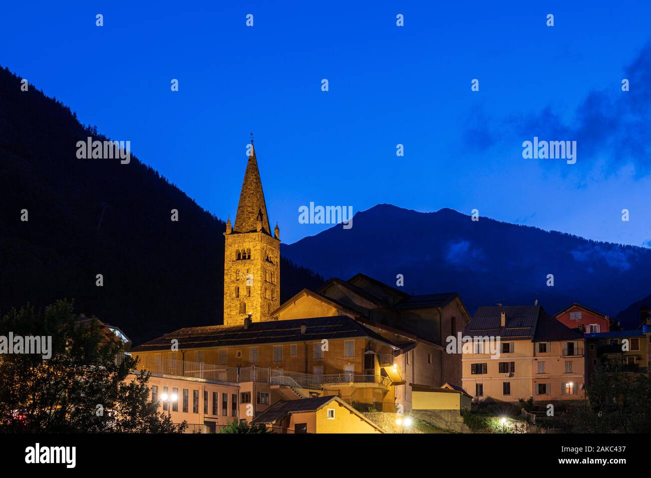 France, Alpes-Maritimes, Parc National du Mercantour, vallée de la Tinée, Saint-Etienne-de-Tinée, église Saint-Étienne Banque D'Images