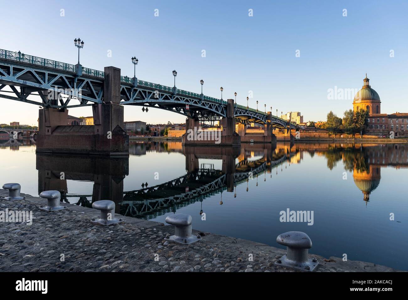 France, Haute Garonne , Toulouse, pont Saint Pierre, Saint Joseph de la Grave hôpital Banque D'Images France, Haute Garonne , Toulouse, pont Saint Pierre, Saint Joseph de la Grave hôpital Banque D'Images