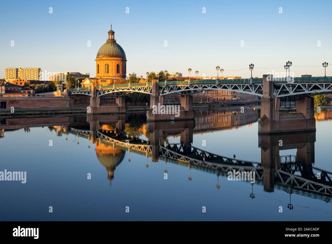 France, Haute Garonne , Toulouse, pont Saint Pierre, Saint Joseph de la Grave hôpital Banque D'Images France, Haute Garonne , Toulouse, pont Saint Pierre, Saint Joseph de la Grave hôpital Banque D'Images