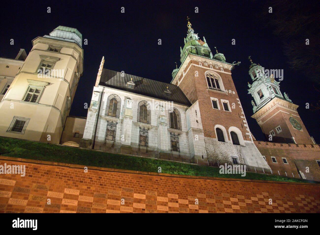 Gothique Renaissance Château Royal de Wawel à Cracovie Vieille Ville inscrite au Patrimoine Mondial de l'UNESCO à Cracovie, Pologne. 20 novembre 2019 © Wojciech Strozyk / Al Banque D'Images