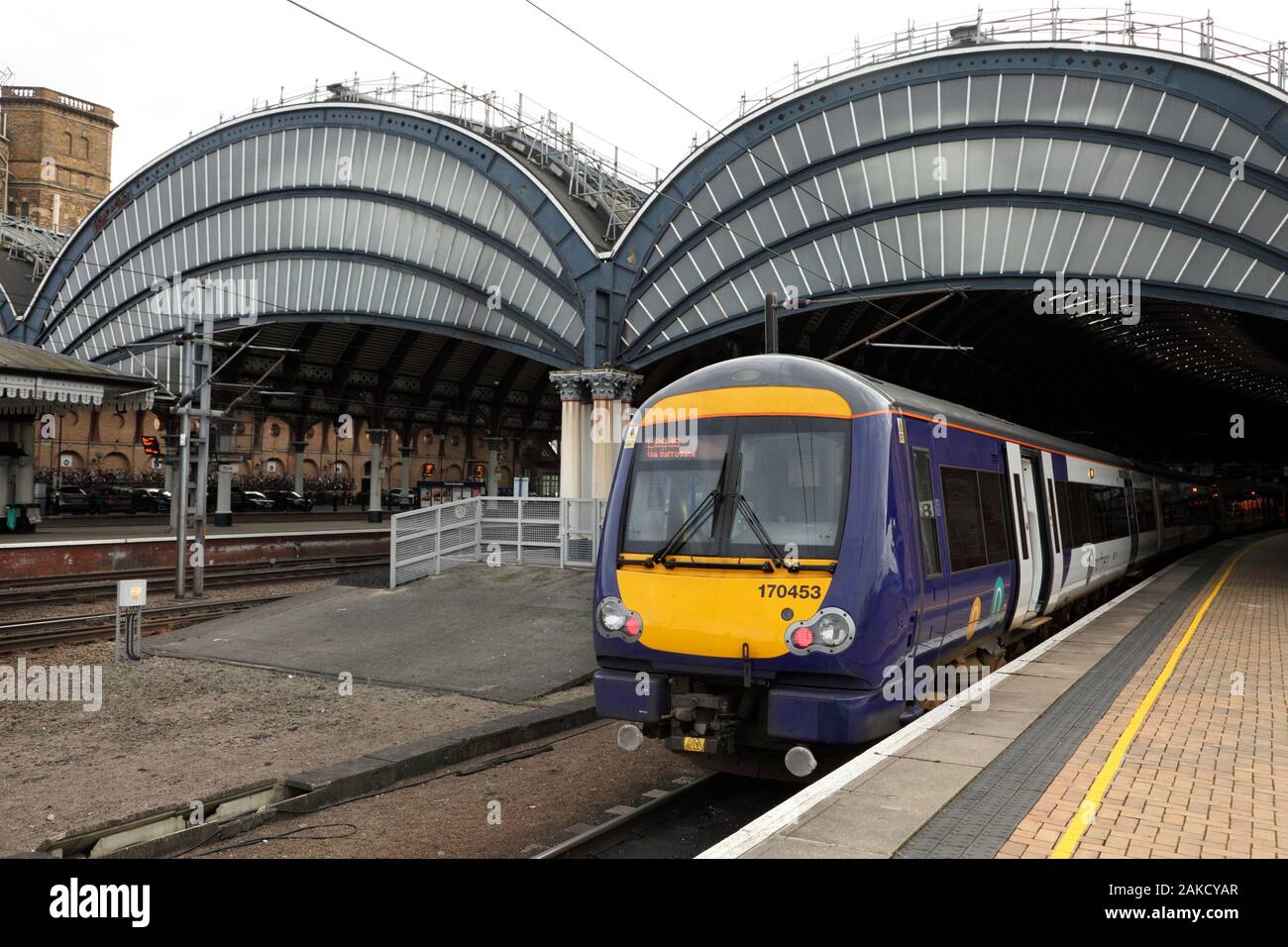 Northern Rail Class 170 'Turbostar' train diesel. York, Royaume-Uni. Banque D'Images