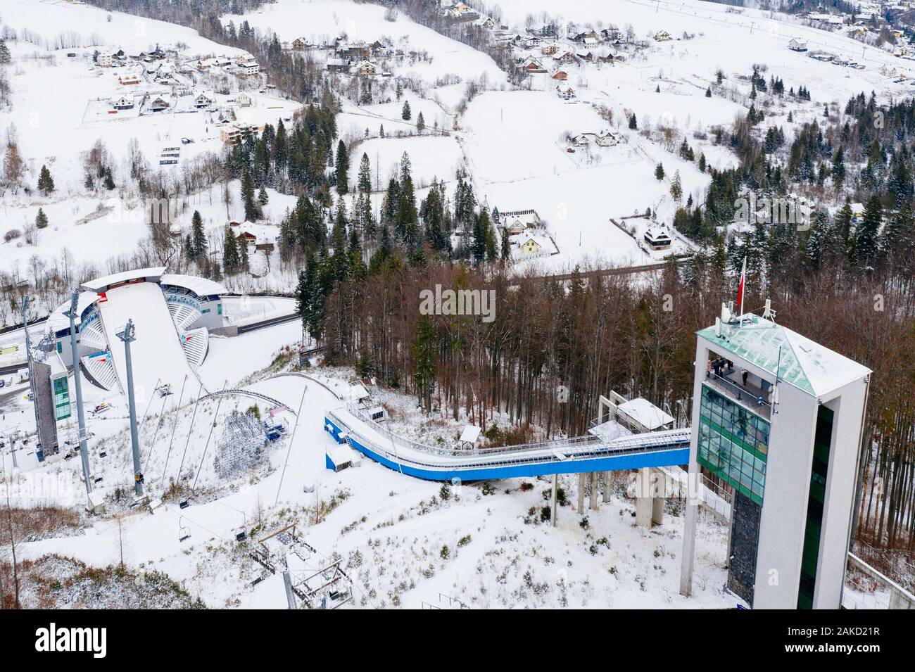 Drone aérien sur la tour de saut à ski de Wisla Malinka Banque D'Images