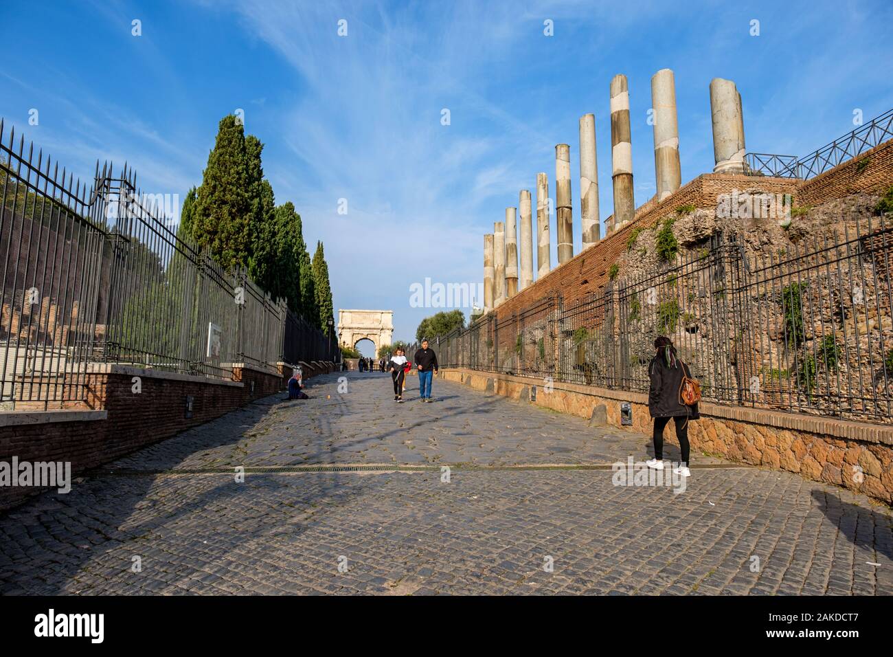 Bâtiments de la Rome antique, via la route de Sacra, entrée au Forum romain, Rome, Italie Banque D'Images