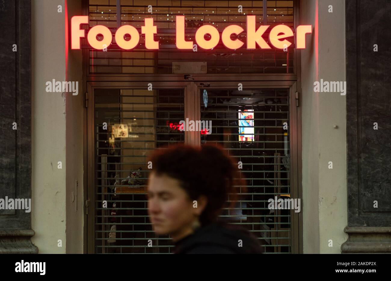 Sportswear multinationale américaine et détaillant de chaussures Foot Locker store vu en Espagne. Banque D'Images