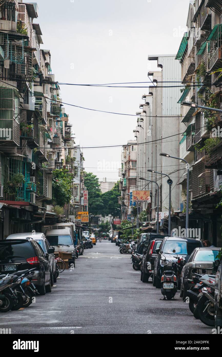 Un arrière-rue urbain vide à Taipei, Taïwan Banque D'Images