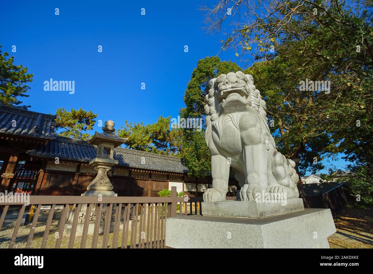 Osaka, Japon - 15 décembre 2019 : Belle scène de Sumiyoshi Taisha, c'est le fameux voyage destinations-ville d'Osaka. Banque D'Images Osaka, Japon - 15 décembre 2019 : Belle scène de Sumiyoshi Taisha, c'est le fameux voyage destinations-ville d'Osaka. Banque D'Images