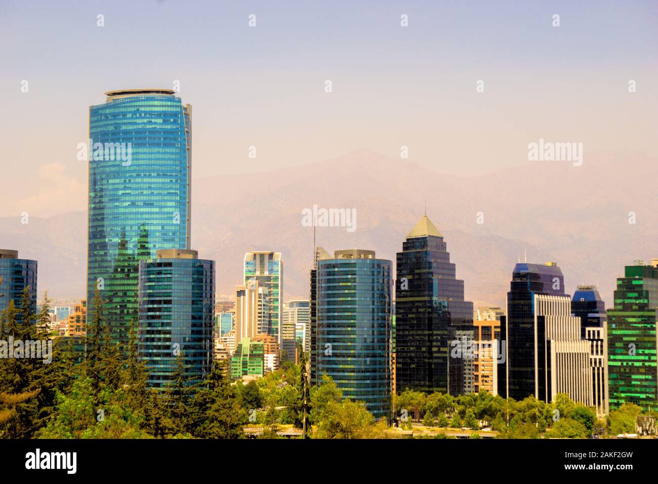 Vue sur le centre financier de Santiago du Chili Banque D'Images