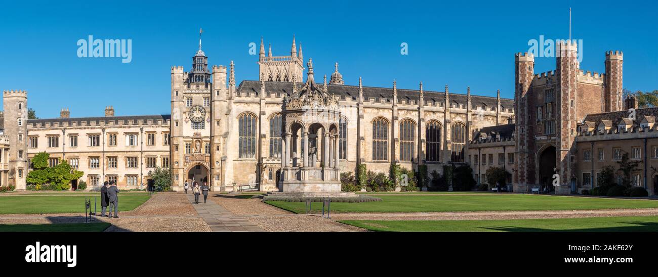Royaume-uni, Angleterre, Cambridge, Cambridgeshire, Université de Cambridge, Trinity College, Grande Cour Banque D'Images Royaume-uni, Angleterre, Cambridge, Cambridgeshire, Université de Cambridge, Trinity College, Grande Cour Banque D'Images