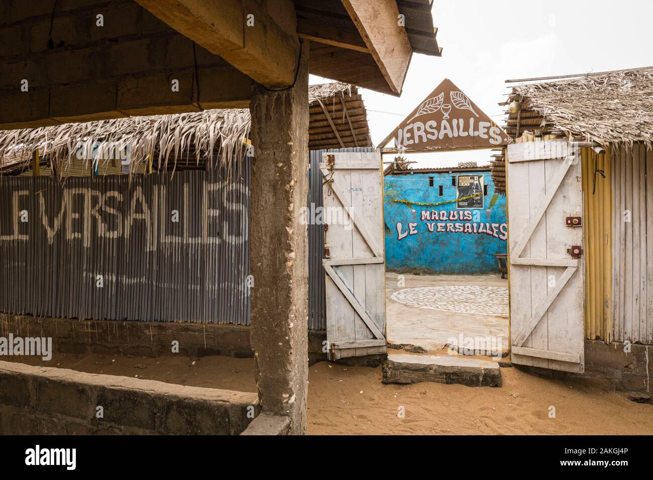 Côte d'Ivoire, Grand Lahou, district Grand Lahou, restaurant Banque D'Images