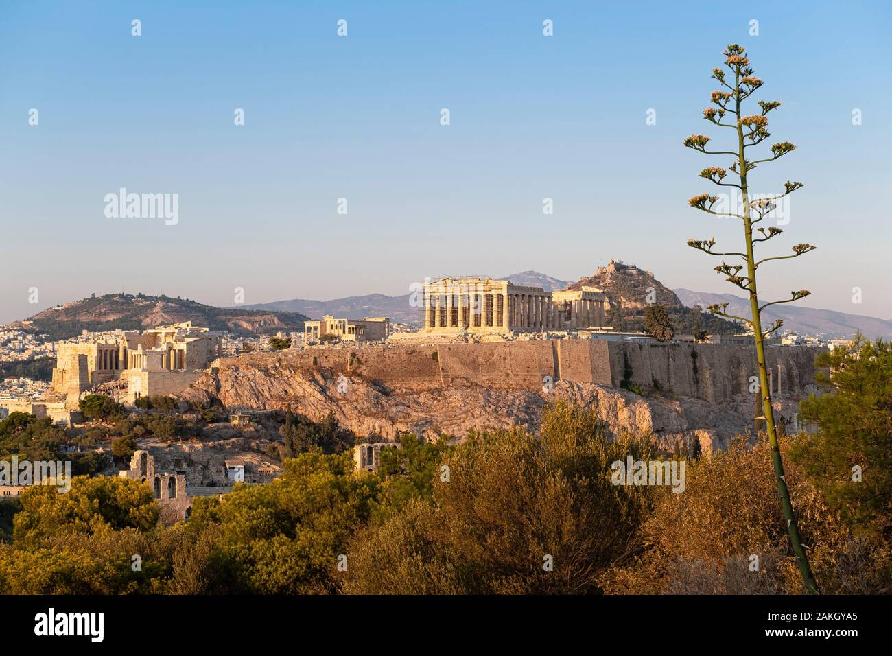 Grèce, Athènes, l'acropole d'Athènes, Site du patrimoine mondial de l'UNESCO, vu de la colline de Philopappos Hill ou des Muses Banque D'Images