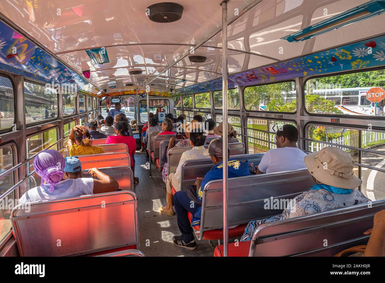 L'Ile Maurice, l'île Rodrigues, un réseau de bus public sillonne l'île Banque D'Images