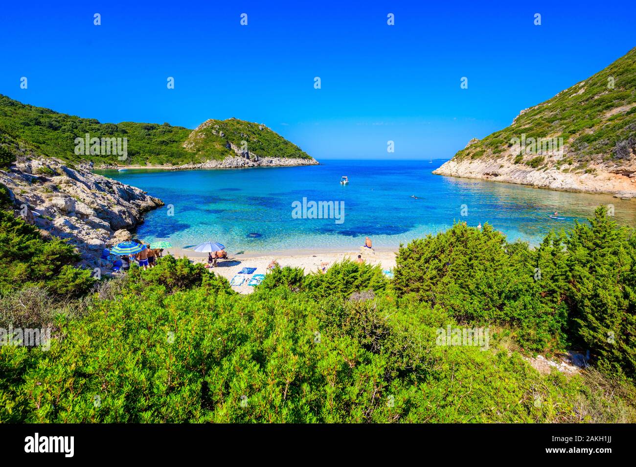 Plage de Porto à Afionas Timoni est un paradis avec plage double clair comme de l'eau azur à Corfou, Double Bay, île Ionienne, Grèce, Europe Banque D'Images