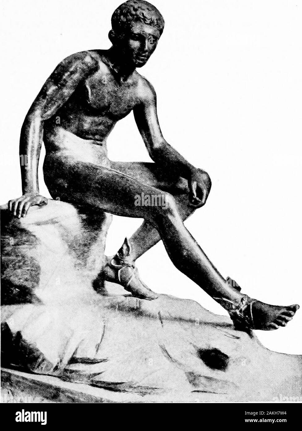 Villes enfouies . HERMES AU REPOS. Cette statue en bronze a été trouvé à Herculanum, la ville sur la pente du Vésuve theother qui a été enterré dans la boue liquide. Thismud est devenue la roche solide, de soixante à cent pieds deepso que l'excavation est très difficile, et la ville est encore plus pour la partie enterrée.. L'ARC de Nero. Les visiteurs de jour sont à pied où Caius marchait il y a si longtemps, sur les mêmes pavés. Les trois pierres ont été mis en place tokeep chars hors du forum. Banque D'Images