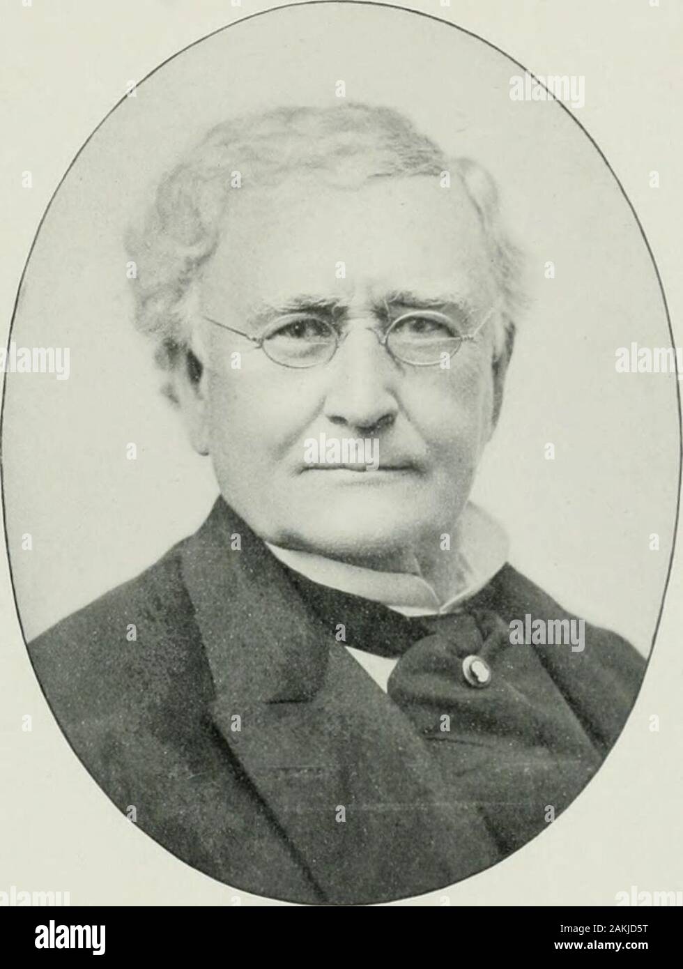 Pittoresque de Londres et ses environs, Groton, mystique, Montville, Waterford, au début du xxe siècle ; caractéristiques notables d'intérêt .. . Toeveryone intérêt cial. ilie beciuests de l'honorable(ieorge F. Tinker de l'BulkeleySchool, Memorial Hospital, et YoungMens entitlehim Association Chrétienne, au coin chaud^ il détient dans l'affection des gens de NewIvondon. Mlle Frances. ManwaringCaulkins publishingher ailiniral et par écrit)lc Historv de nouveau ILondon fRew pittoresque. Londres, honoré l'eity iie lier-auto. M. J. Lawrence Chew a giventlie beaucoup de plaisir du public Banque D'Images