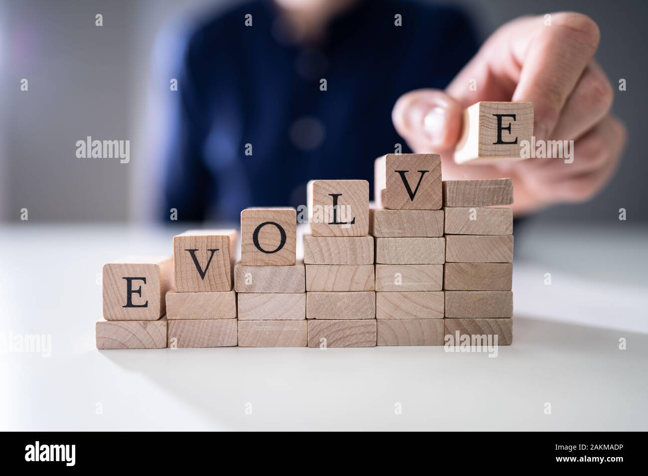 Close-up de la dernière de l'alphabet de mot évoluer sur un bloc en bois Banque D'Images