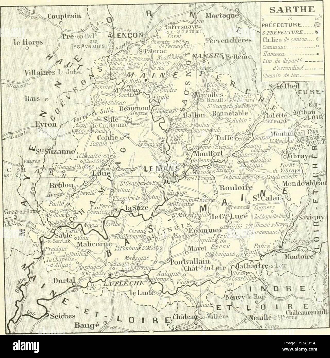 Larousse universel en 2 volumes ; nouveau dictionnaire encyclopédique publié sous la direction de Claude Augé . Banque D'Images