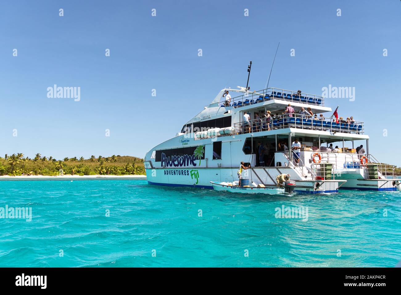 Yasawa, Fiji - 24 septembre 2019 : le flyer Yasawa bateau de vitesse pour les touristes de l'île idyllique à Fidji dans l'océan Pacifique sud Banque D'Images