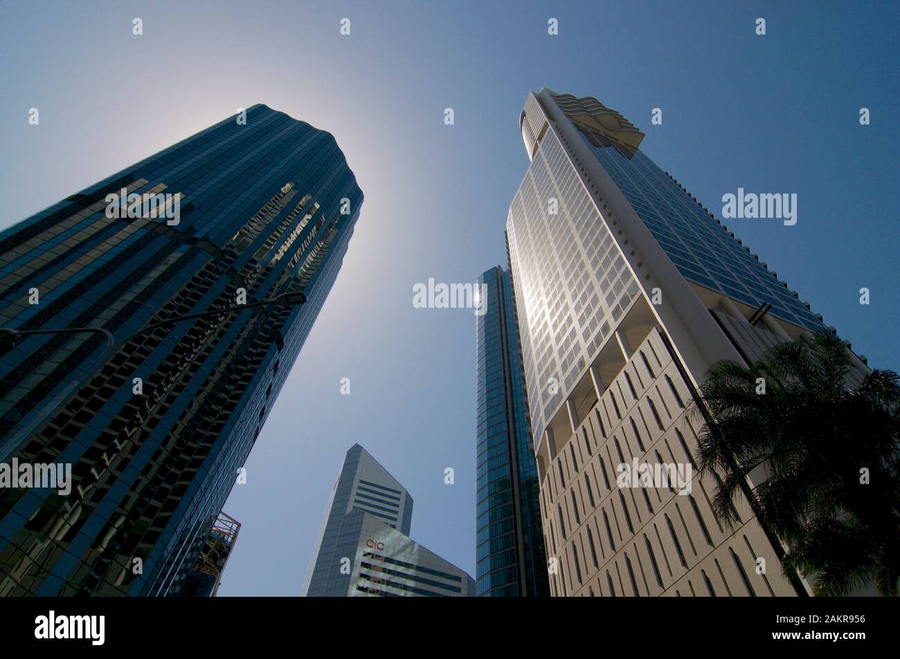 Brisbane, Queensland, Australie - 7 novembre 2019 : vue à angle bas de certains gratte-ciel modernes dans le centre-ville de Brisbane, Australie Banque D'Images