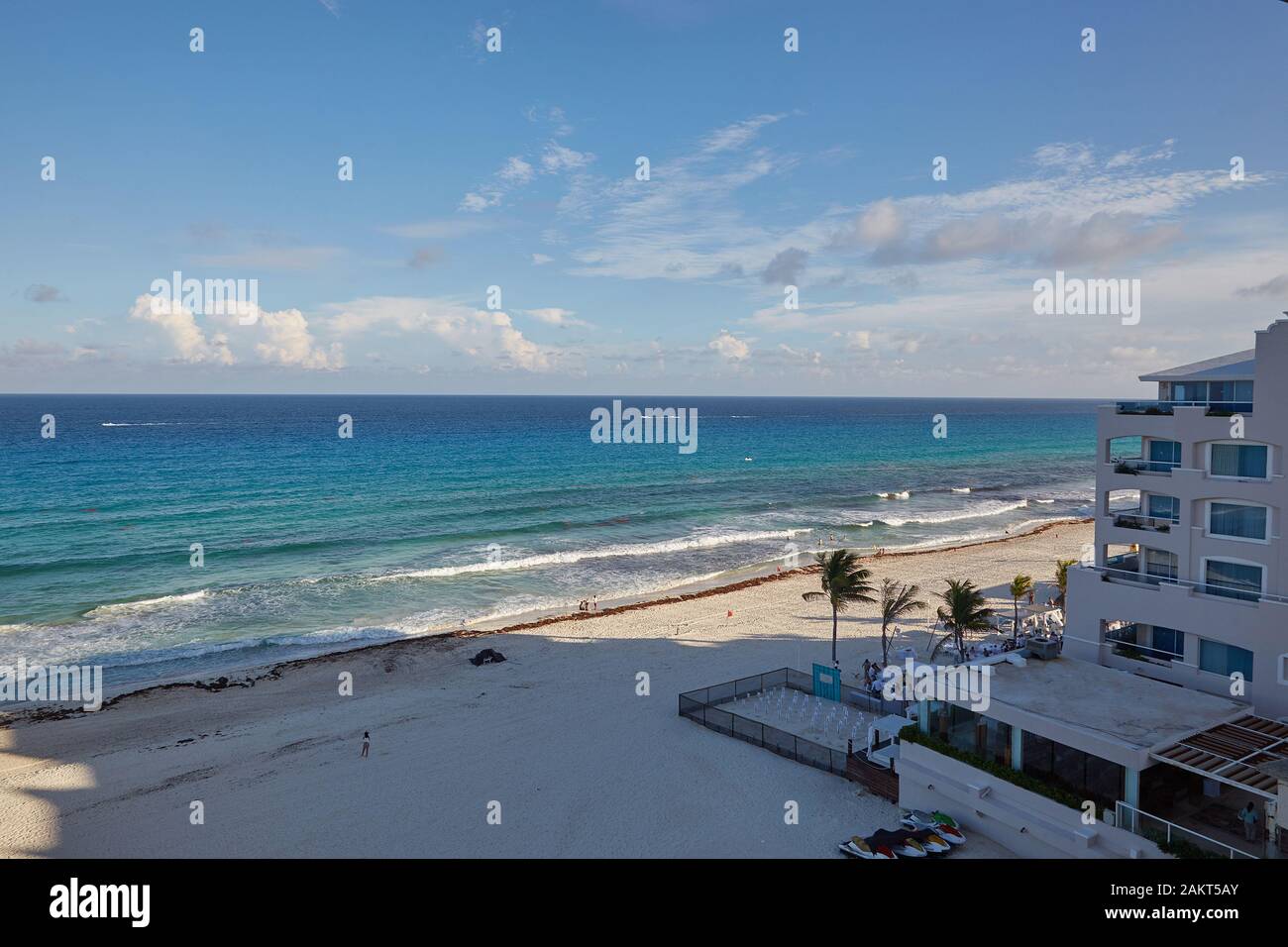 La vue d'une chambre dans le Grand Park Royal hôtel de luxe et Resort à Cancun, au Mexique Banque D'Images