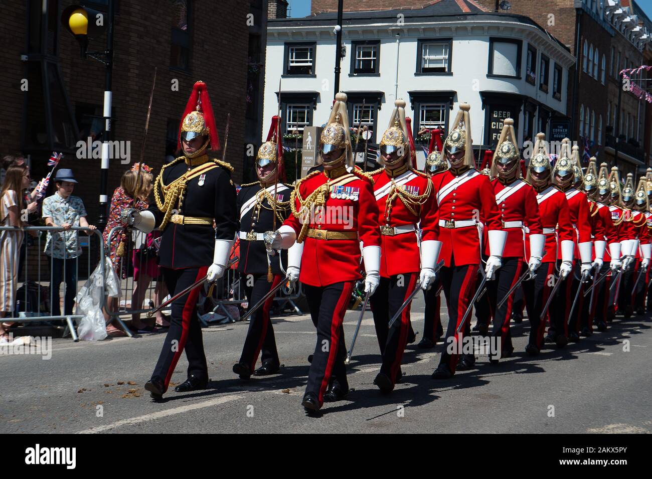 Royal Wedding Day, Windsor, Berkshire, Royaume-Uni. 19 mai, 2018. Soldiers marching retour du château de Windsor le jour de la Mariage du Prince Harry et Meghan Markle. Credit : Maureen McLean/Alamy Banque D'Images