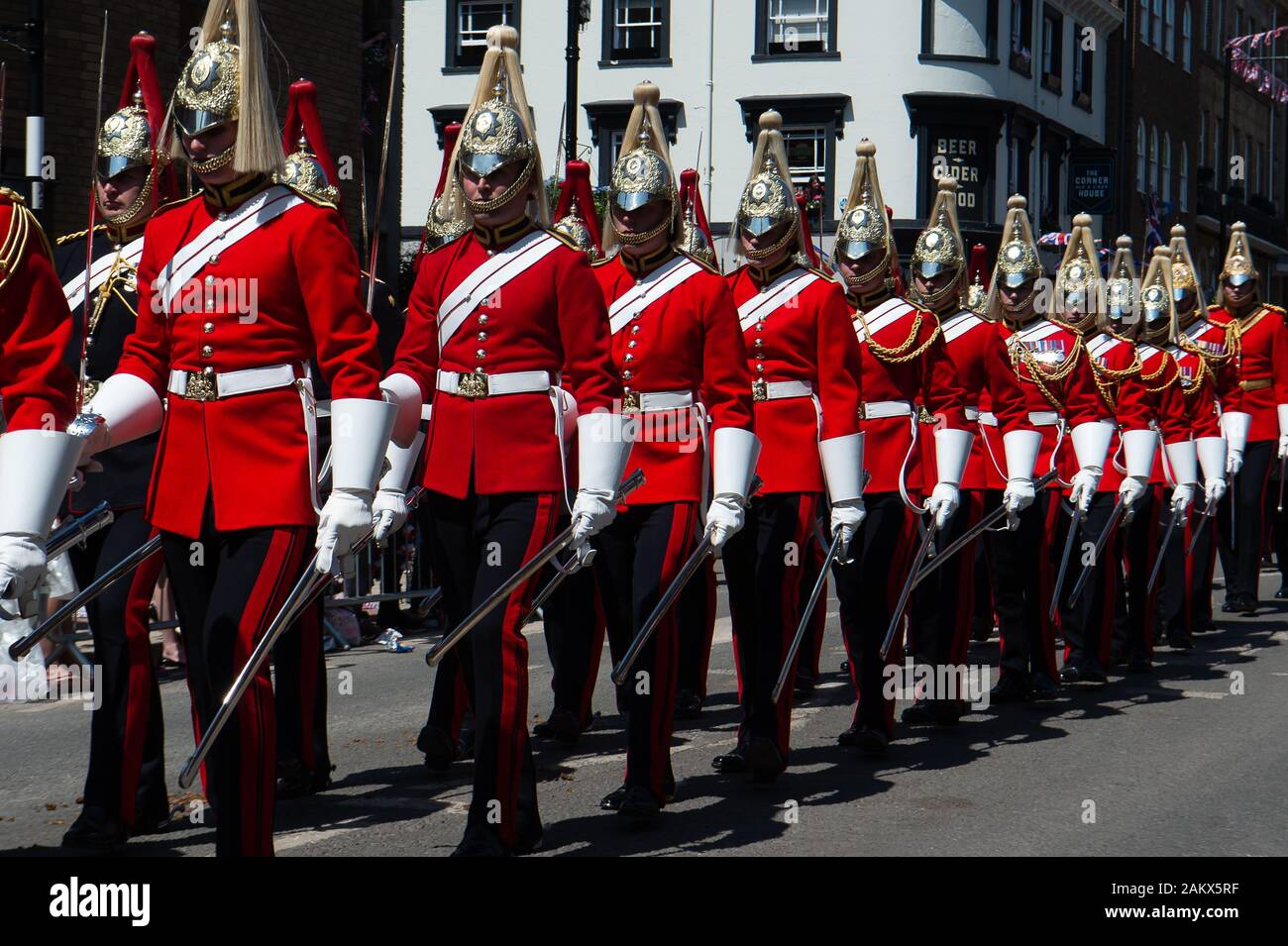 Royal Wedding Day, Windsor, Berkshire, Royaume-Uni. 19 mai, 2018. Soldiers marching retour du château de Windsor le jour de la Mariage du Prince Harry et Meghan Markle. Credit : Maureen McLean/Alamy Banque D'Images