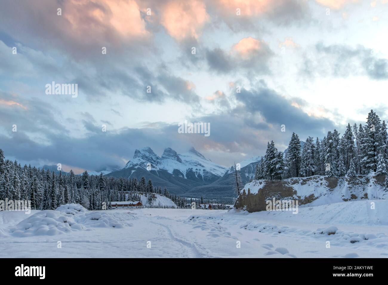 Trois Sœurs au coucher du soleil Banque D'Images