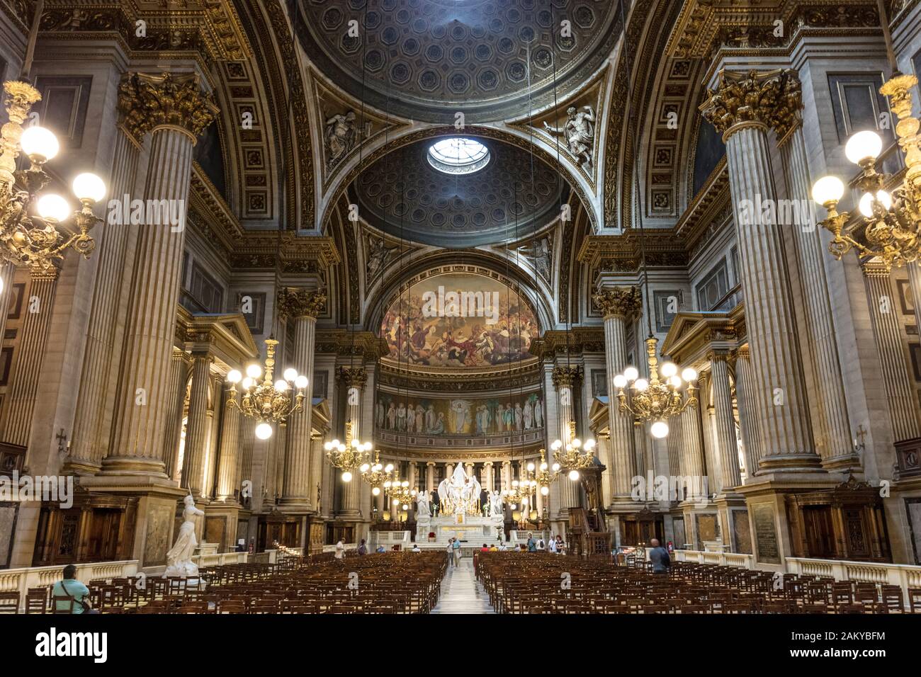 Intérieur de l'Eglise Sainte-Marie-Madeleine - ou l'église de la Madeleine, Paris, Ile-de-France, France Banque D'Images