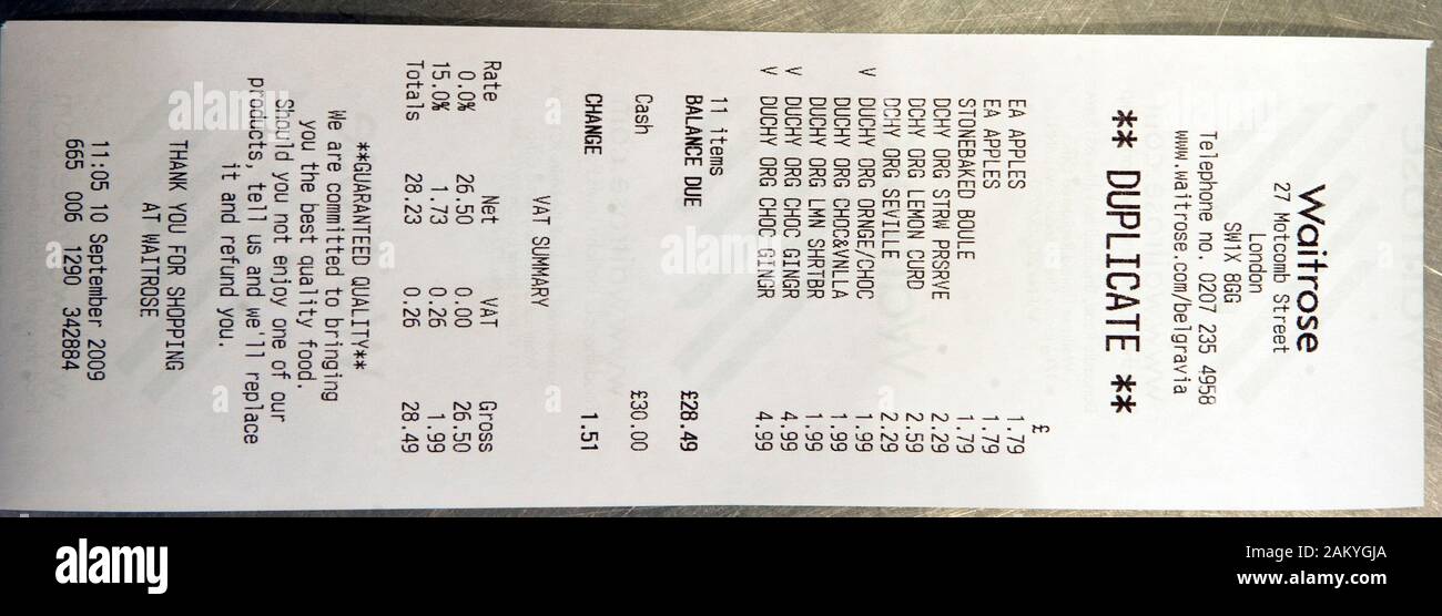 Le centre commercial lorsque le projet de prince de Galles et la duchesse de Cornouailles est allé faire du shopping dans un magasin à Waitrose Belgravia Londres où une nouvelle gamme de produits "uchy' sont en vente. Banque D'Images