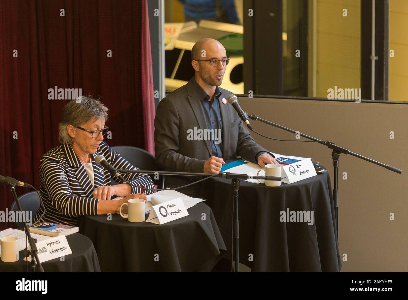 Le député de Québec Solidaire Sol Zanetti est perçu au cours de la campagne électorale 2008 du Québec à Québec le mercredi 19 septembre 2018. Banque D'Images