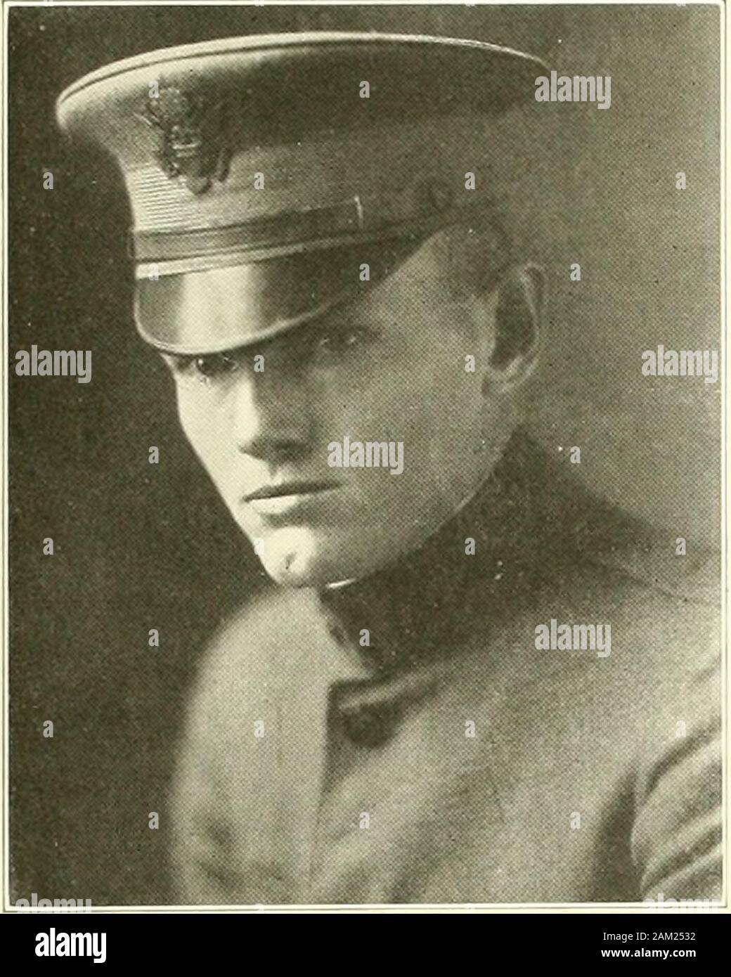 331field artillery, United States Army, 1917-1919 . Premier lieutenant. Waldo M. Allen né Orange, N. J., le 17 février 1893. YaleUniversity 1916. A servi comme sergent d'alimentation,Btry D, bataillon de Yale, 1916, y compris l'threemonths à Tobyhanna, Pa., au cours de l'Mexicantrouble. 1er R. 0. T. C, Fort Sheridan, lieutenant 111.Commissioned, F. A. R. C, août 15,1917. Attribué à Btry E st 331 F. A., août29, 1917. Promu lieutenant le 1er, F. A. N. A., Dec 31, 1917-embre. Membre de classe est à Schoolof Fire pour F.A. Fort Sill, Oklahoma La direction. Premier lieutenant. Frederick C. Foltz Né à Chicago, 111., le 28 juin 1889. Chic Banque D'Images