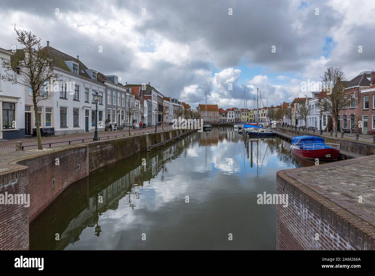 Goes - Vue Sur L'Entrée Du Port De Goes Et Des Bâtiments Historiques, Zeeland, Pays-Bas, Goes, 21.03.2018 Banque D'Images