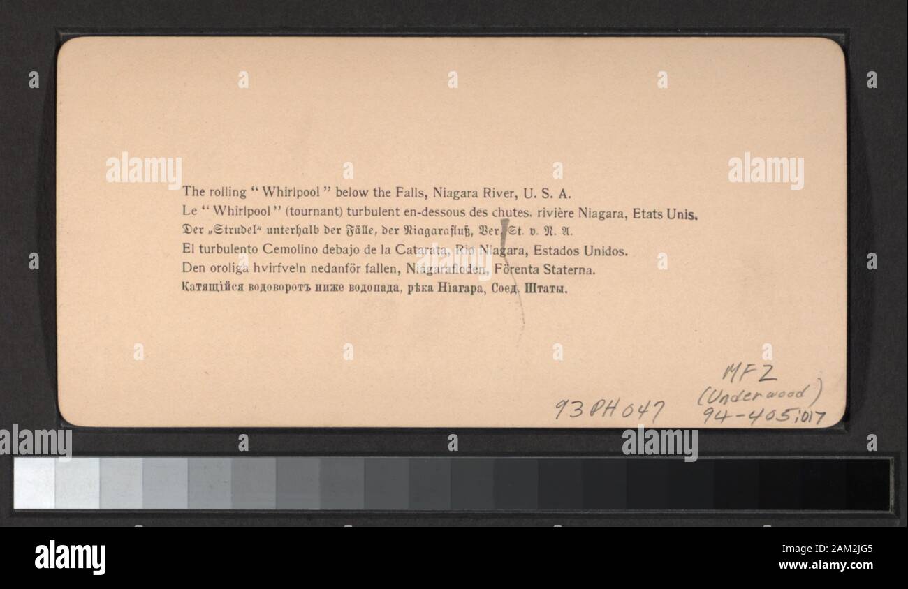 Le Whirlpool Rapids au-dessous de la rivière Niagara falls, USA, Don de Mme George R. Collins, 1993. Titre du livret d'accompagnement. Livret contient des cartes. Elles sont numérotées : 1-18. Views of American, Luna et Horseshoe Falls, Maid of the Mist, les ponts, les touristes et les guides, et passage de Dixon sur une corde raide. ; Le Whirlpool Rapids en aval des chutes, de la rivière Niagara), États-Unis Banque D'Images