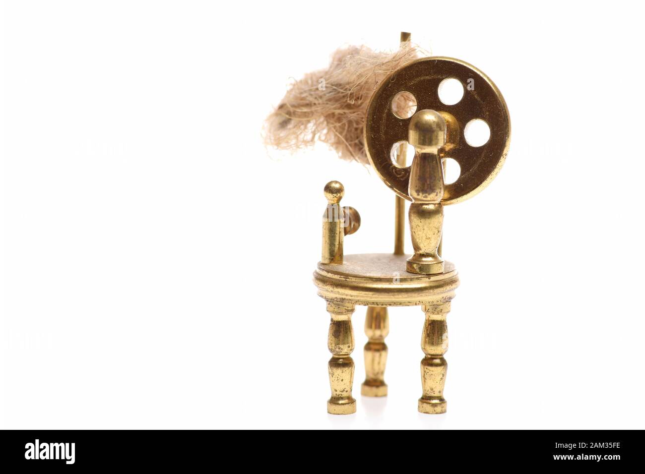 bobine ou métier à tisser, concept ancien isolé sur fond blanc, espace de copie Banque D'Images