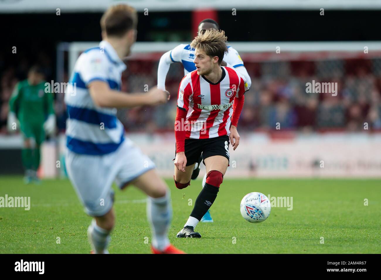 Londres, Royaume-Uni. 11Th Jan, 2020. Mathias Jensen de Brentford au cours de l'EFL Sky Bet match de championnat entre Brentford et Queens Park Rangers à Griffin Park, Londres, Angleterre le 11 janvier 2020. Photo par Salvio Calabrese. Usage éditorial uniquement, licence requise pour un usage commercial. Aucune utilisation de pari, de jeux ou d'un seul club/ligue/dvd publications. Credit : UK Sports Photos Ltd/Alamy Live News Banque D'Images
