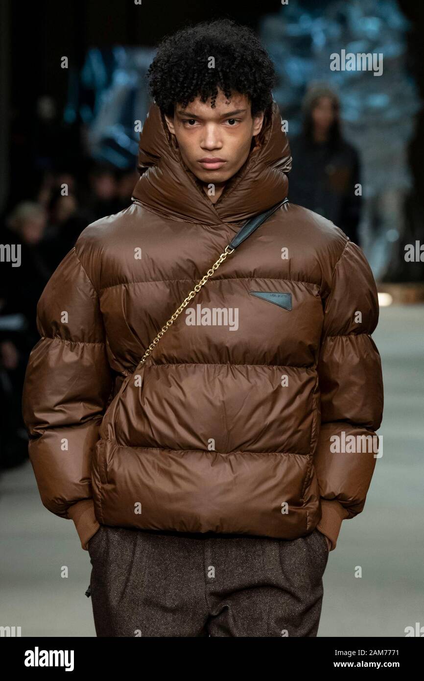 Milan, Italie. 11Th Jan, 2020. NEIL BARRETT Automne/Hiver 2020/2021 de piste à Milan Fashion Week d'hommes Janvier 2020 - Milan, Italie 11/01/2020 | Crédit dans le monde entier d'utilisation : dpa/Alamy Live News Banque D'Images