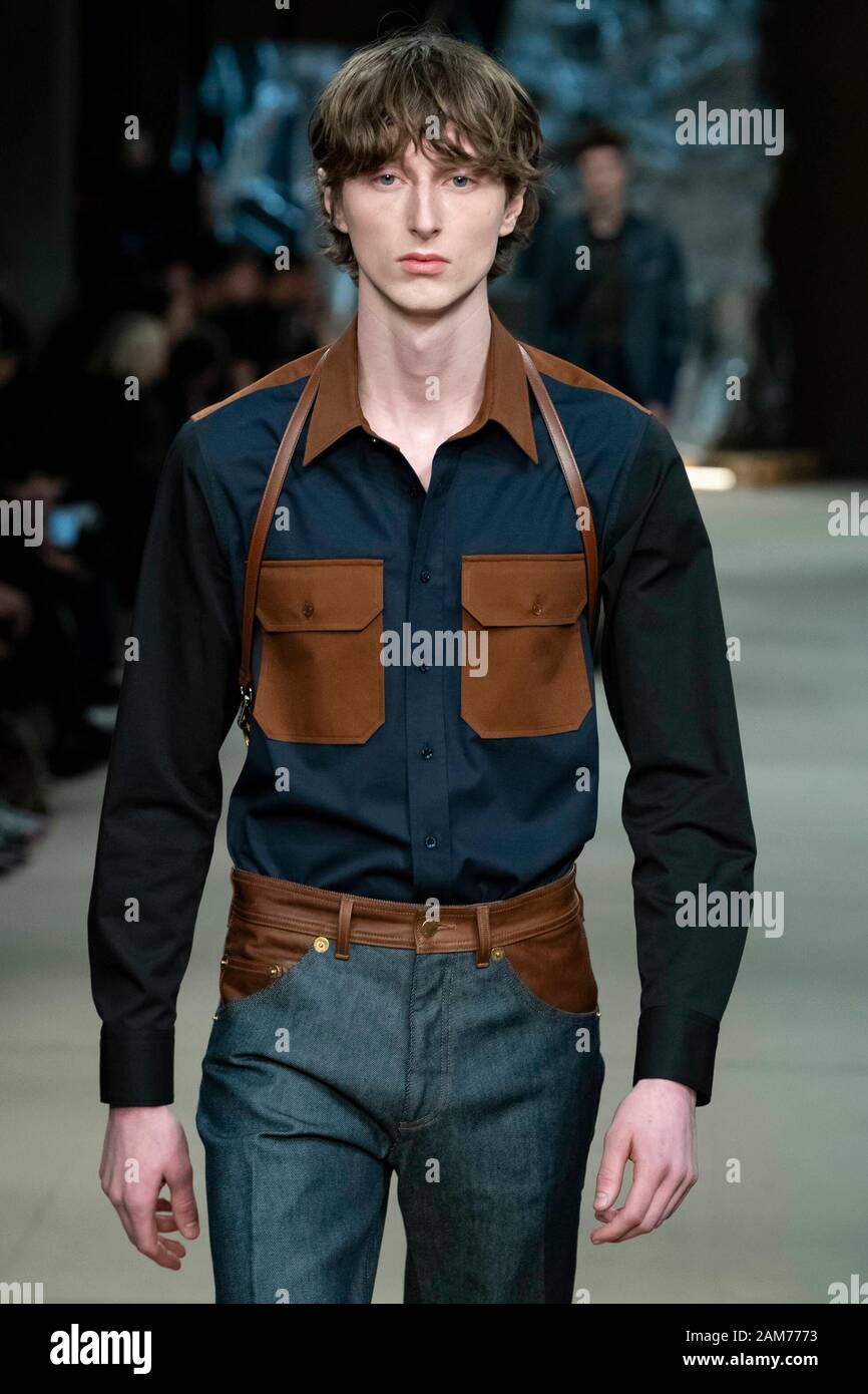 Milan, Italie. 11Th Jan, 2020. NEIL BARRETT Automne/Hiver 2020/2021 de piste à Milan Fashion Week d'hommes Janvier 2020 - Milan, Italie 11/01/2020 | Crédit dans le monde entier d'utilisation : dpa/Alamy Live News Banque D'Images