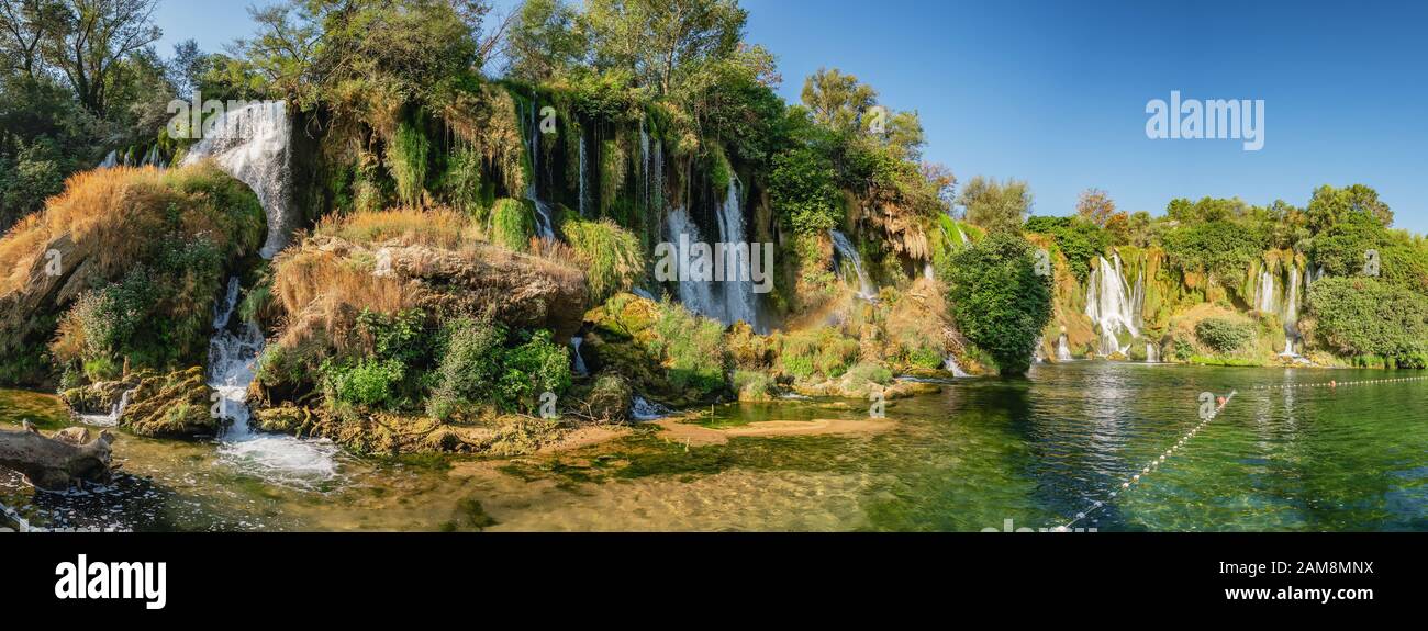 Cascade de Kravica sur la rivière Trebizat en Bosnie-Herzégovine Banque D'Images