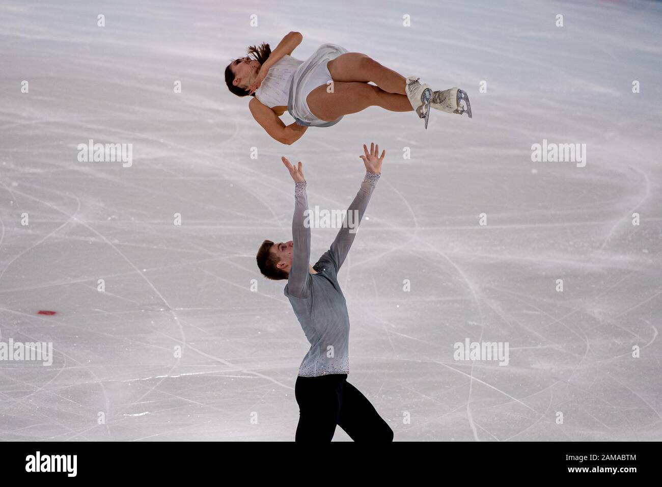 LAUSANNE, SUISSE. 12 janvier 2020. NESTEROVA Sofiia / DARENSKYI Artem (UKR) participer au patinage en couple - patinage gratuit lors des Jeux Olympiques de la Jeunesse de Lausanne 2020 à la patinoire de Lausanne le dimanche 12 janvier 2020. LAUSANNE, SUISSE. Crédit: Taka G Wu/Alay Live News Banque D'Images