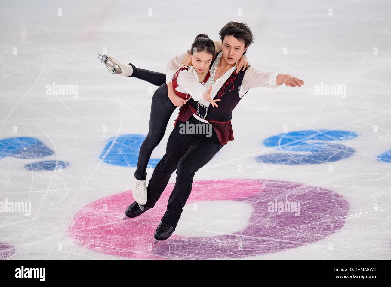 LAUSANNE, SUISSE. 12 janvier 2020. Wang Yuchen / HUANG Yihang (CHN) rivalisent en patinage en couple - patinage gratuit lors des Jeux Olympiques de la Jeunesse de Lausanne 2020 à l'aréna de patinage de Lausanne le dimanche 12 janvier 2020. LAUSANNE, SUISSE. Crédit: Taka G Wu/Alay Live News Banque D'Images