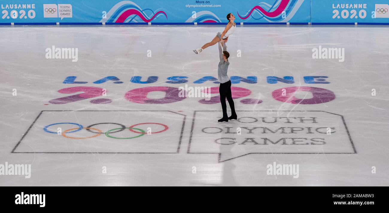 LAUSANNE, SUISSE. 12 janvier 2020. NESTEROVA Sofiia / DARENSKYI Artem (UKR) participer au patinage en couple - patinage gratuit lors des Jeux Olympiques de la Jeunesse de Lausanne 2020 à la patinoire de Lausanne le dimanche 12 janvier 2020. LAUSANNE, SUISSE. Crédit: Taka G Wu/Alay Live News Banque D'Images