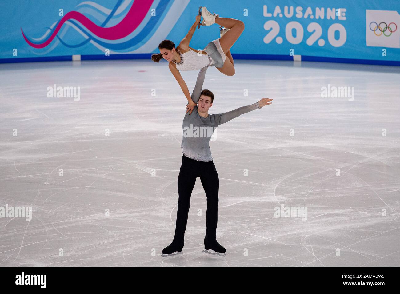 LAUSANNE, SUISSE. 12 janvier 2020. NESTEROVA Sofiia / DARENSKYI Artem (UKR) participer au patinage en couple - patinage gratuit lors des Jeux Olympiques de la Jeunesse de Lausanne 2020 à la patinoire de Lausanne le dimanche 12 janvier 2020. LAUSANNE, SUISSE. Crédit: Taka G Wu/Alay Live News Banque D'Images