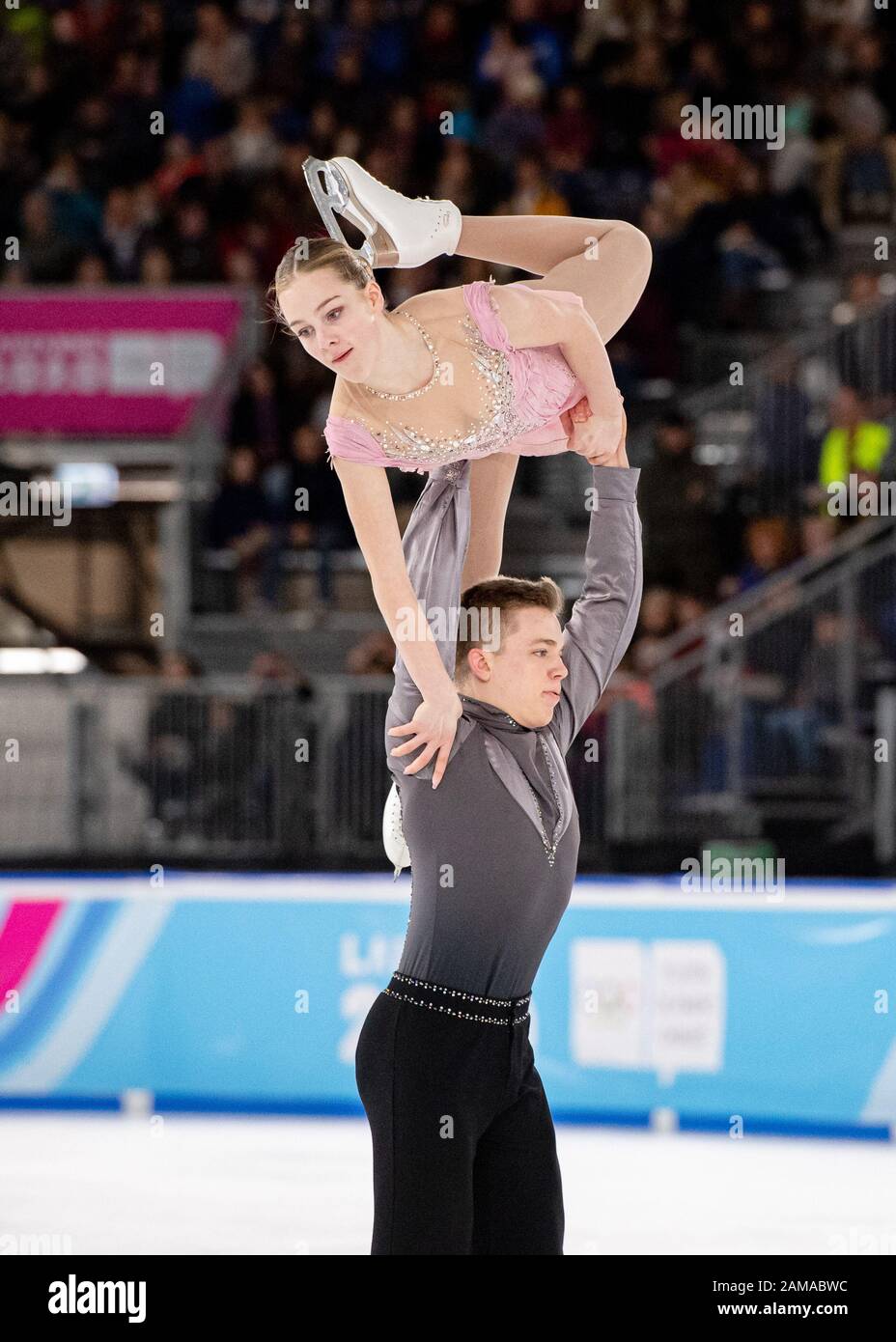 LAUSANNE, SUISSE. 12 janvier 2020. Fleming Cate / ISBELL Jedidah (États-Unis) affrontez en patinage en couple - patinage gratuit lors des Jeux Olympiques de la Jeunesse de Lausanne 2020 à l'aréna de patinage de Lausanne le dimanche 12 janvier 2020. LAUSANNE, SUISSE. Crédit: Taka G Wu/Alay Live News Banque D'Images
