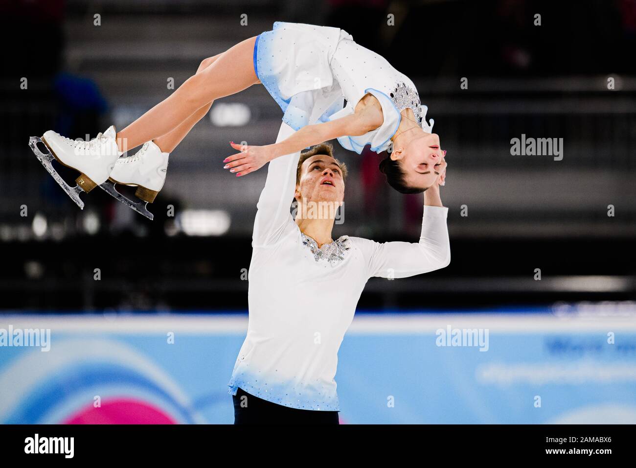 LAUSANNE, SUISSE. 12 janvier 2020. PANFILOVA Apollinariia / RYLOV Dmitry (RUS) participer au patinage en couple - Patinage gratuit lors des Jeux Olympiques de la Jeunesse de Lausanne 2020 à la patinoire de Lausanne le dimanche 12 janvier 2020. LAUSANNE, SUISSE. Crédit: Taka G Wu/Alay Live News Banque D'Images