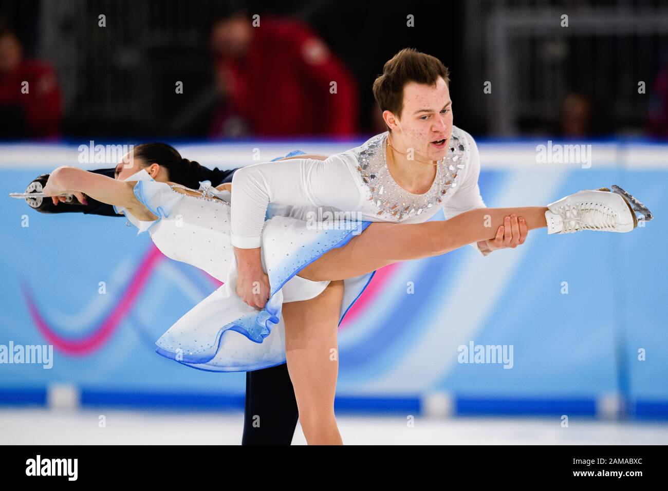 LAUSANNE, SUISSE. 12 janvier 2020. PANFILOVA Apollinariia / RYLOV Dmitry (RUS) participer au patinage en couple - Patinage gratuit lors des Jeux Olympiques de la Jeunesse de Lausanne 2020 à la patinoire de Lausanne le dimanche 12 janvier 2020. LAUSANNE, SUISSE. Crédit: Taka G Wu/Alay Live News Banque D'Images