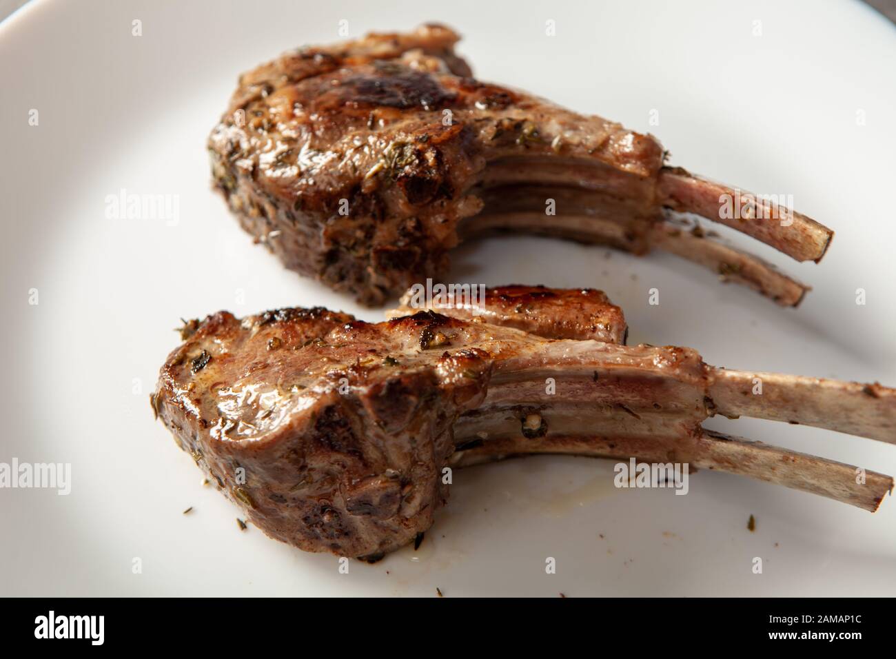 Côtelettes d'agneau grillées Banque D'Images