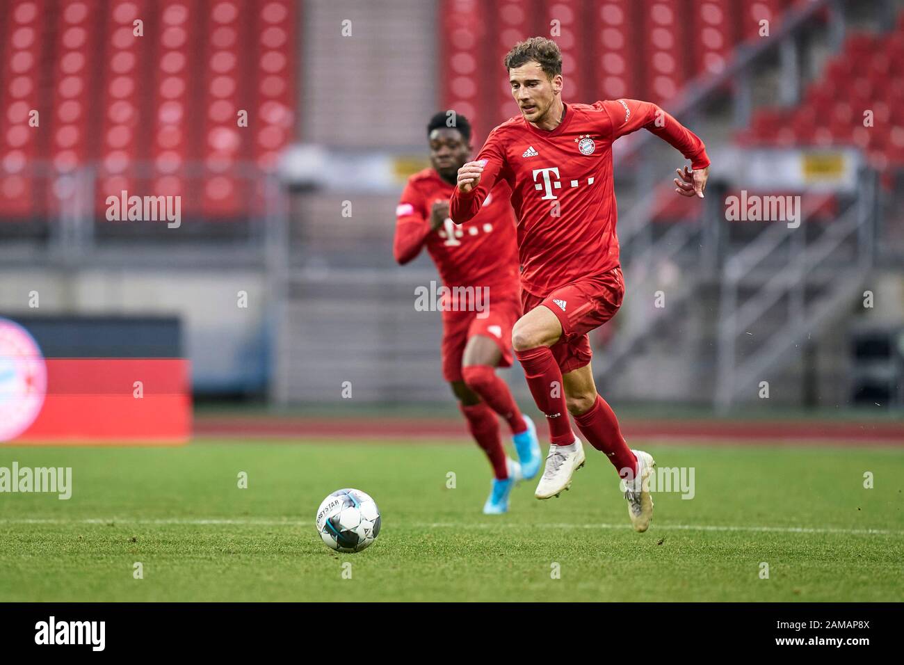 Nürnberg, Deutschland, Le 11 Janvier 2020. Max-Marlock-Stadion, Jeu D'Essai, Testspiel, Freudschaftsspiel 1. FC Nürnberg - FC Bayern München (FC Bayern Munich): Leon Goretzka (#18) im Lauf mit Tempo. Peter Kotzur/Alay Live News Banque D'Images