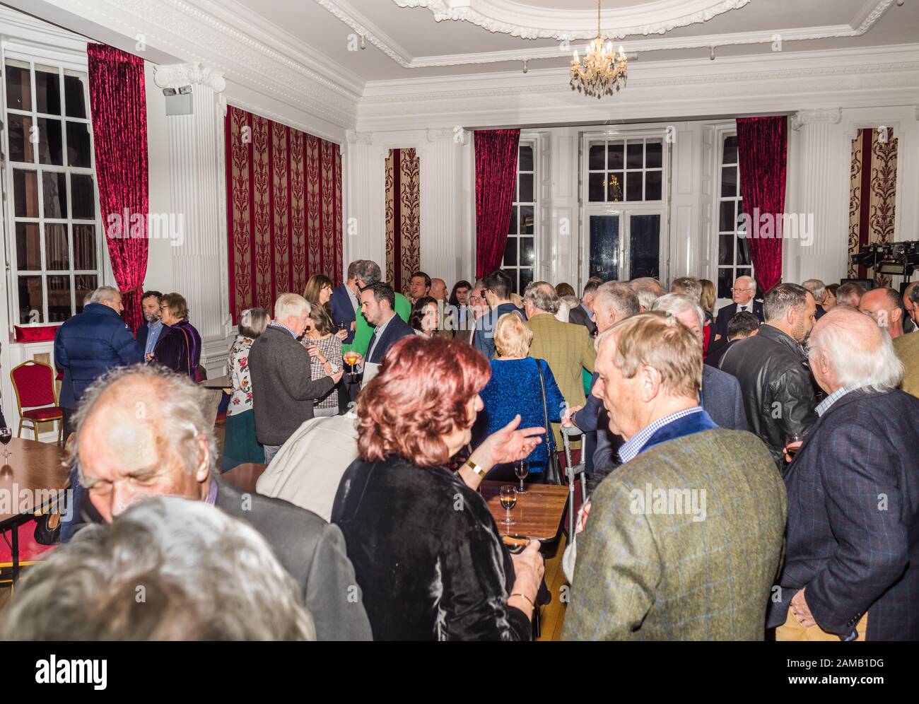 Célébration de l'élection de Simon Jupp en tant que député de East Devon. Banque D'Images