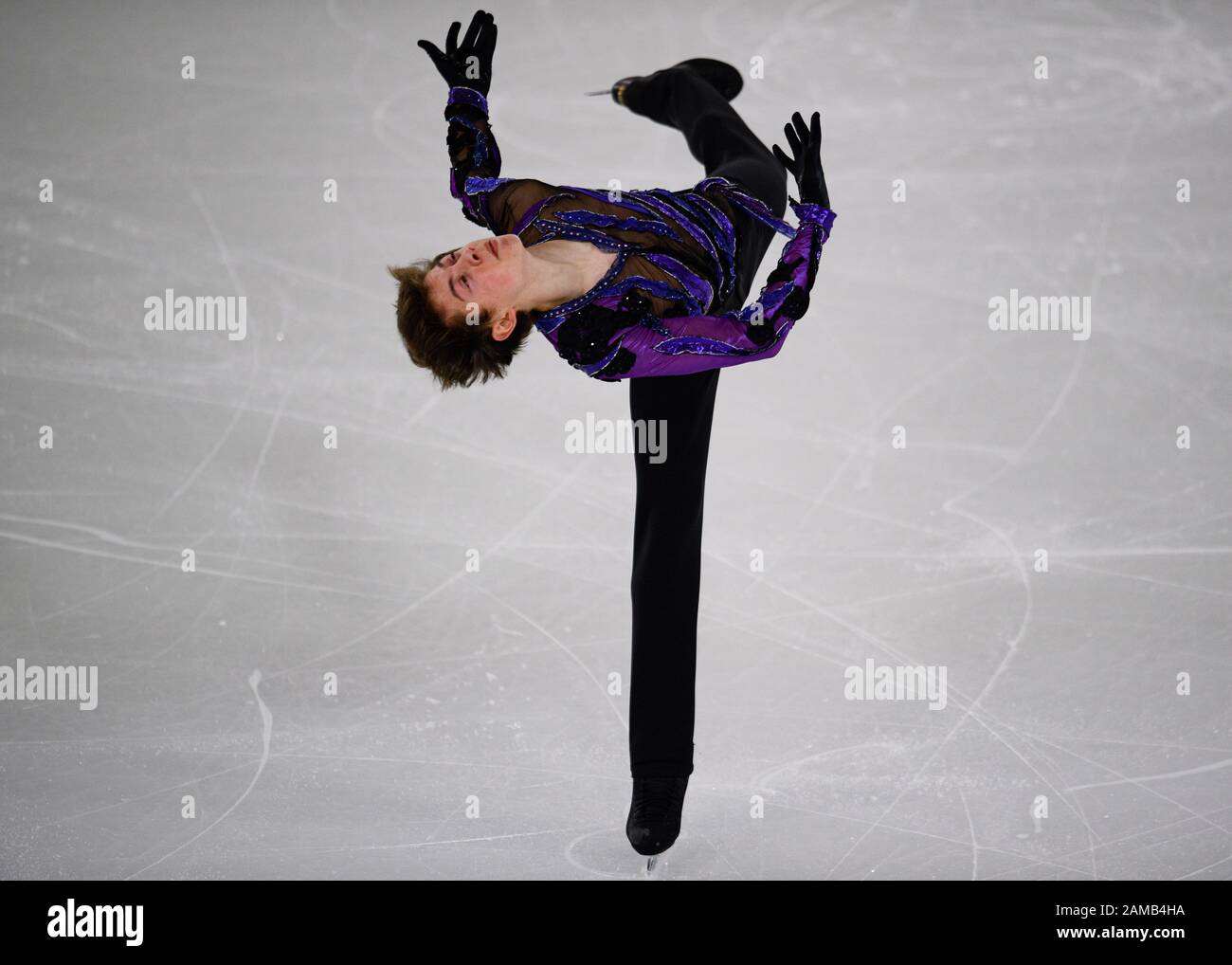 LAUSANNE, SUISSE. 12 janvier 2020. RAKIC Aleksa (CAN) est en compétition pour le patinage gratuit des hommes lors des Jeux Olympiques de la Jeunesse de Lausanne 2020 à la patinoire de Lausanne le dimanche 12 janvier 2020. LAUSANNE, SUISSE. Crédit: Taka G Wu/Alay Live News Banque D'Images