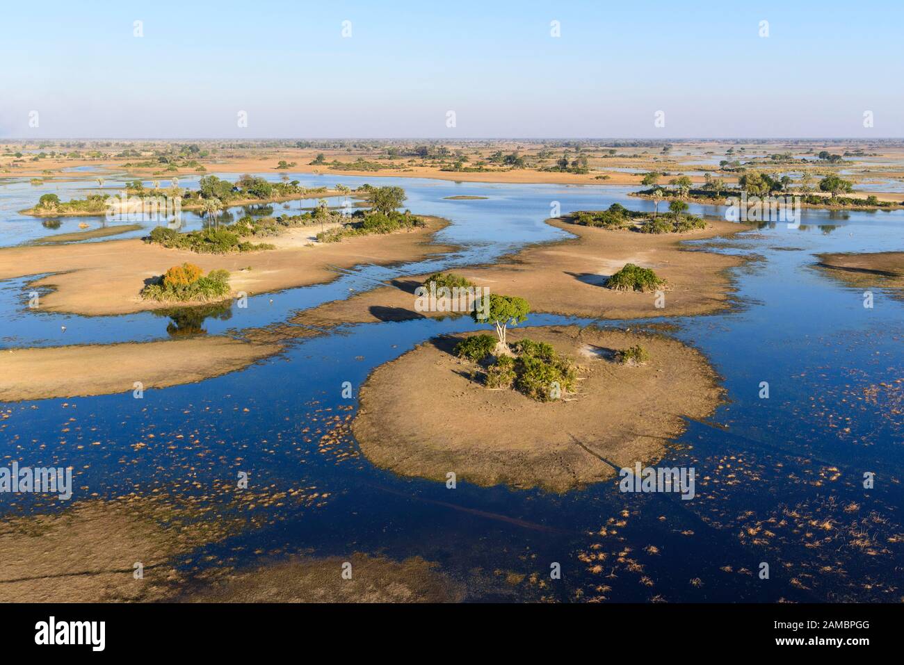 Vue aérienne du delta de l'Okavango au début de l'inondation annuelle, au Botswana Banque D'Images